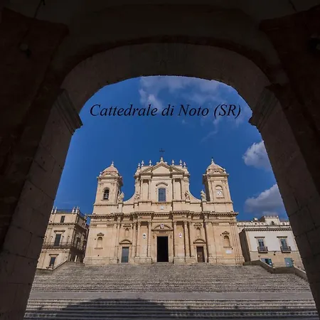 La Casa Dei Sogni فندق مبيت وإفطار سيراكوزا
